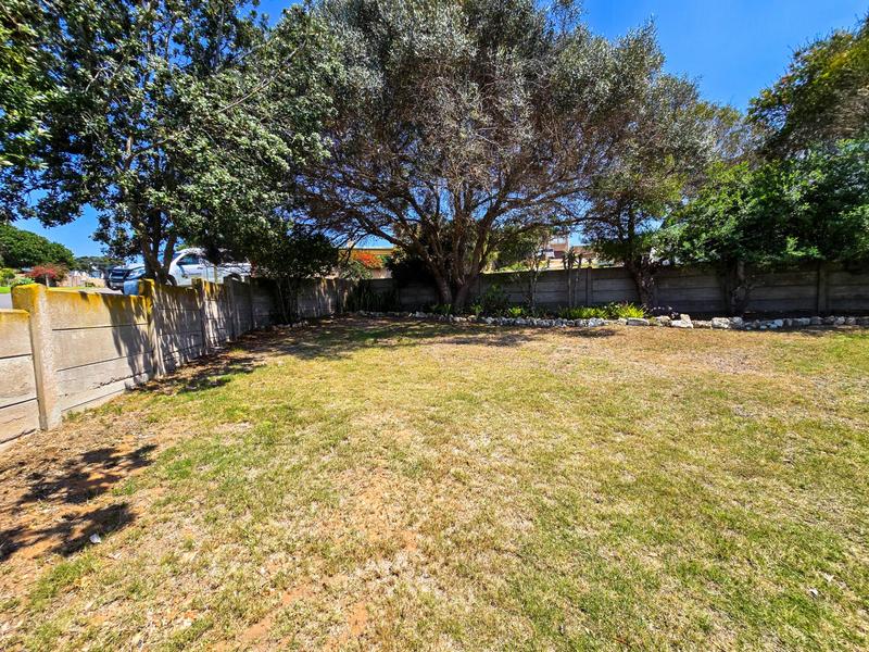3 Bedroom Property for Sale in Stilbaai Wes Western Cape